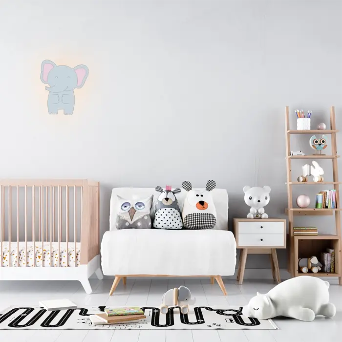 Veilleuse murale éléphant dans chambre