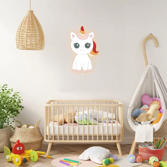 Veilleuse murale licorne dans chambre